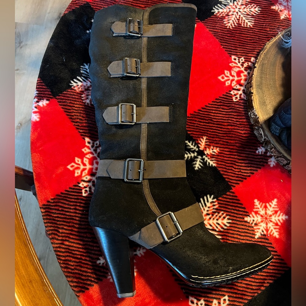 Sofft Genuine Suede Black Heeled Buckle Boots